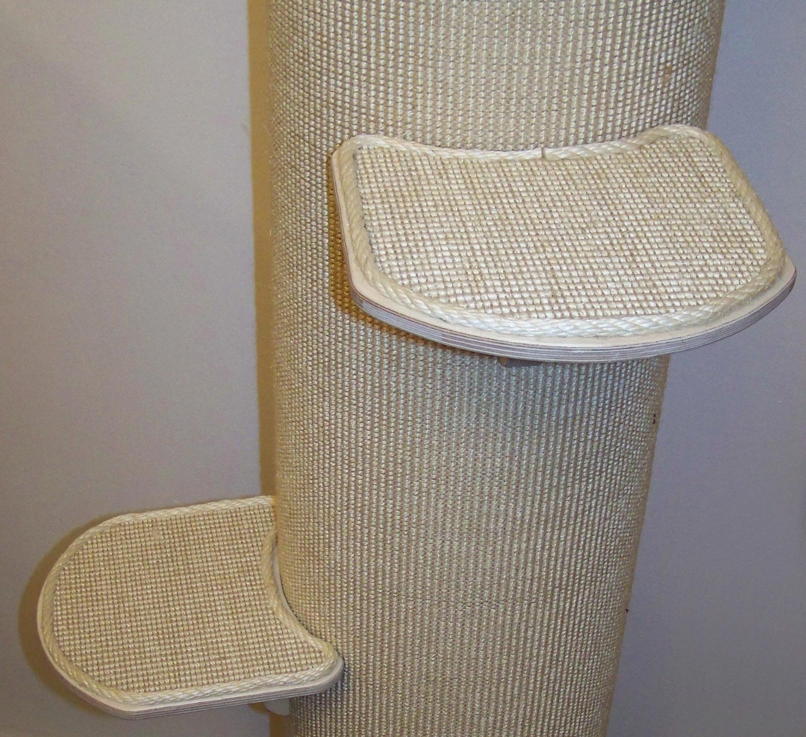 Climbing aid for the PetFun wall-mounted scratching post / scratching boards / barrels
